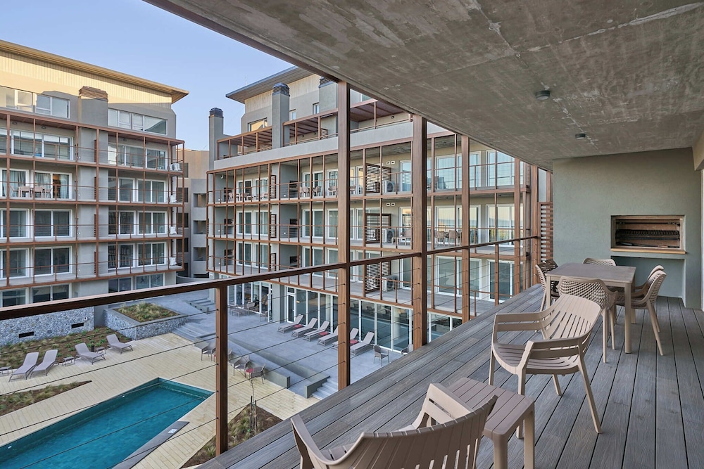Apartment, 2 Bedrooms, Partial Sea View photo 2