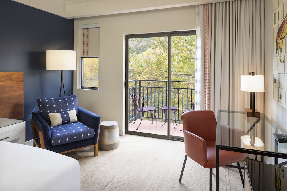 Room, 1 King Bed (Creekside) - Photo 3