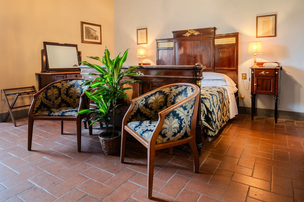 Classic Double Room - Photo 9