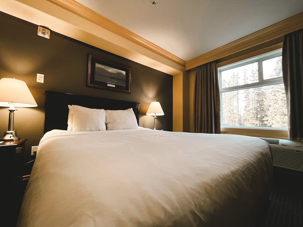 Executive Suite, 1 Queen Bed With Sofa Bed, Non Smoking photo 2