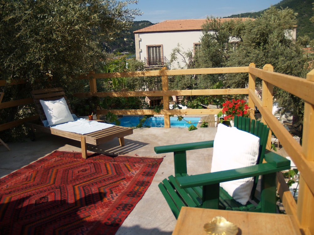 Suite with Private Terrace Honeymoon Roof photo 2