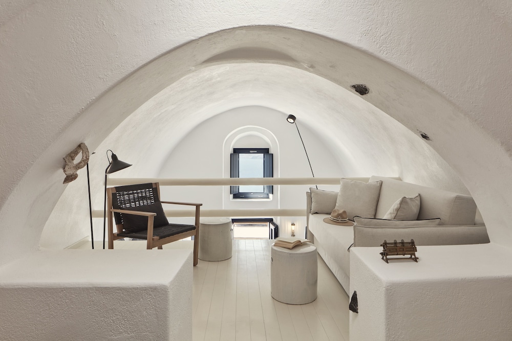 Suite, Sea View (Cave) - Photo 2