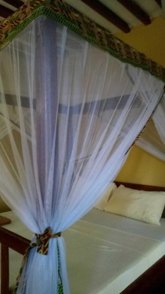 Standard Double or Twin Room - Photo 3