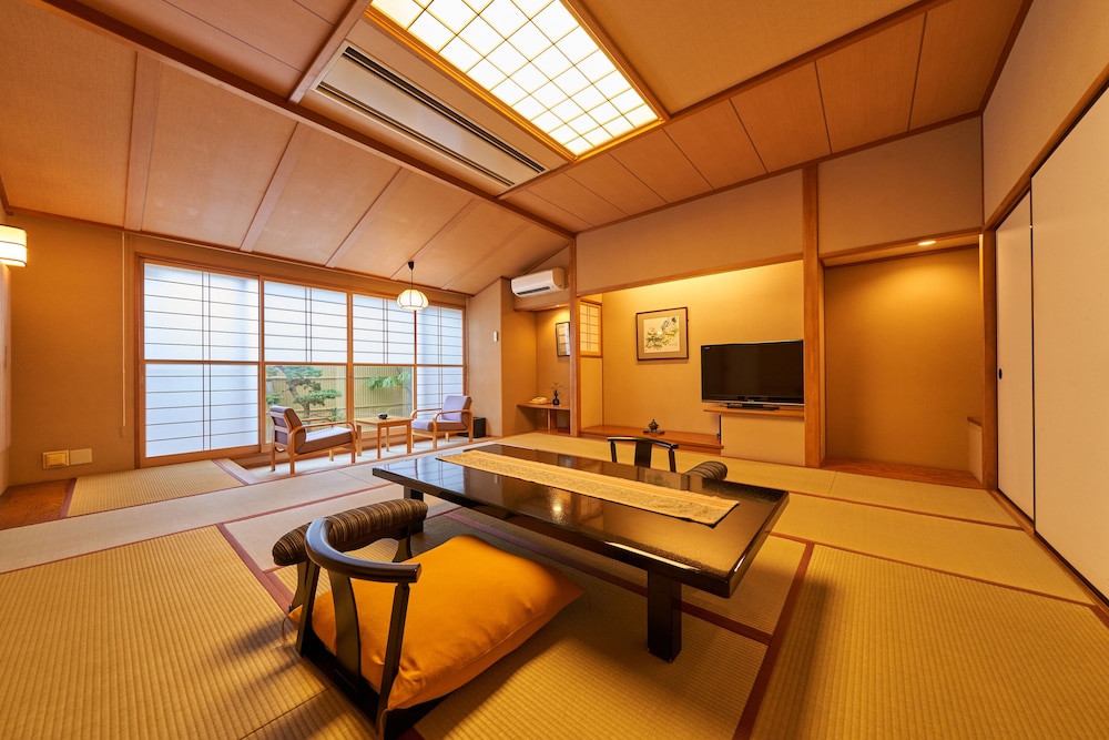 Traditonal Room with Open-Air Bath photo 3