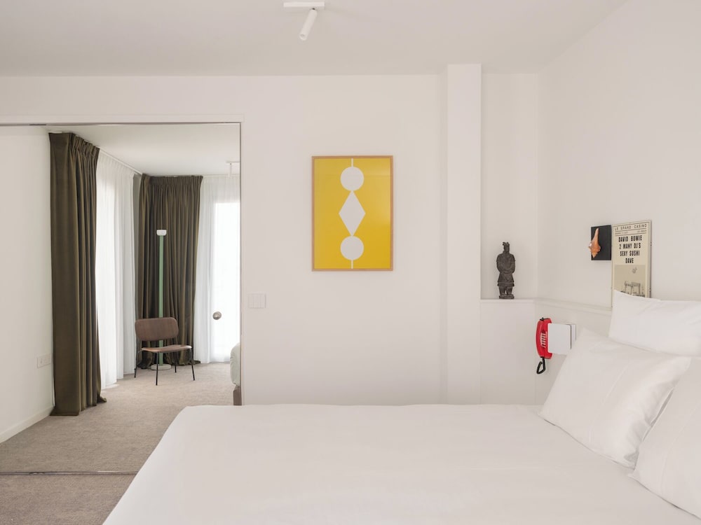 Suite, Harbor View