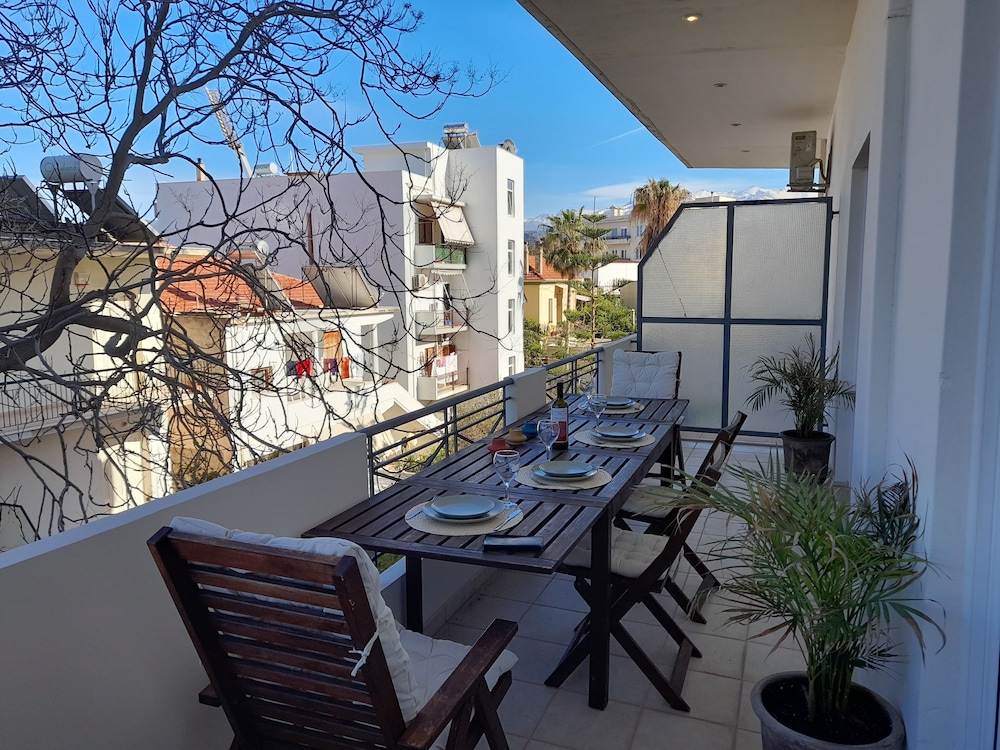 Family Apartment, City View