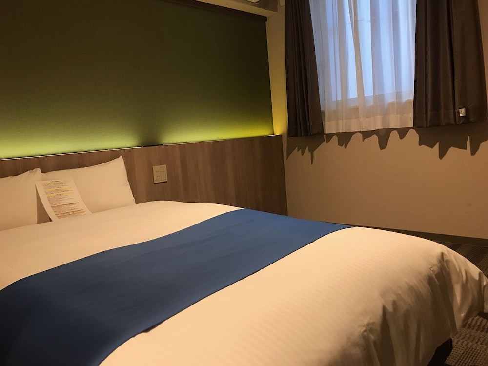 Semi Double Room Non Smoking - Photo 1