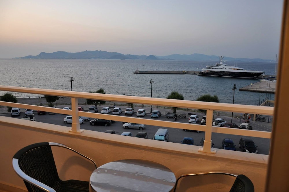 Twin Room, Sea View photo 2