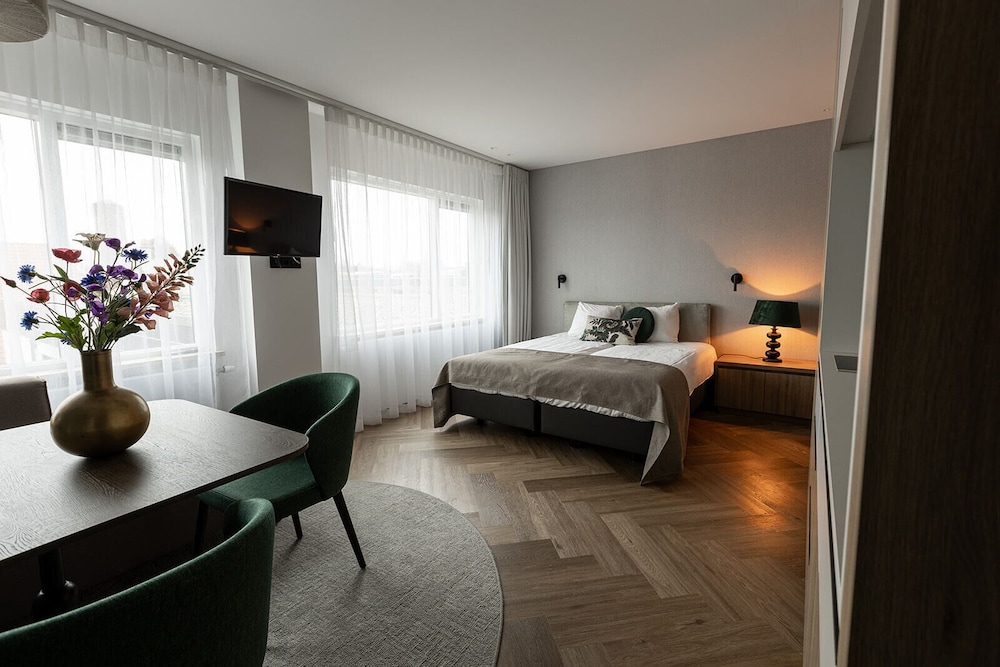 Design Apartment, 2 Twin Beds photo 3