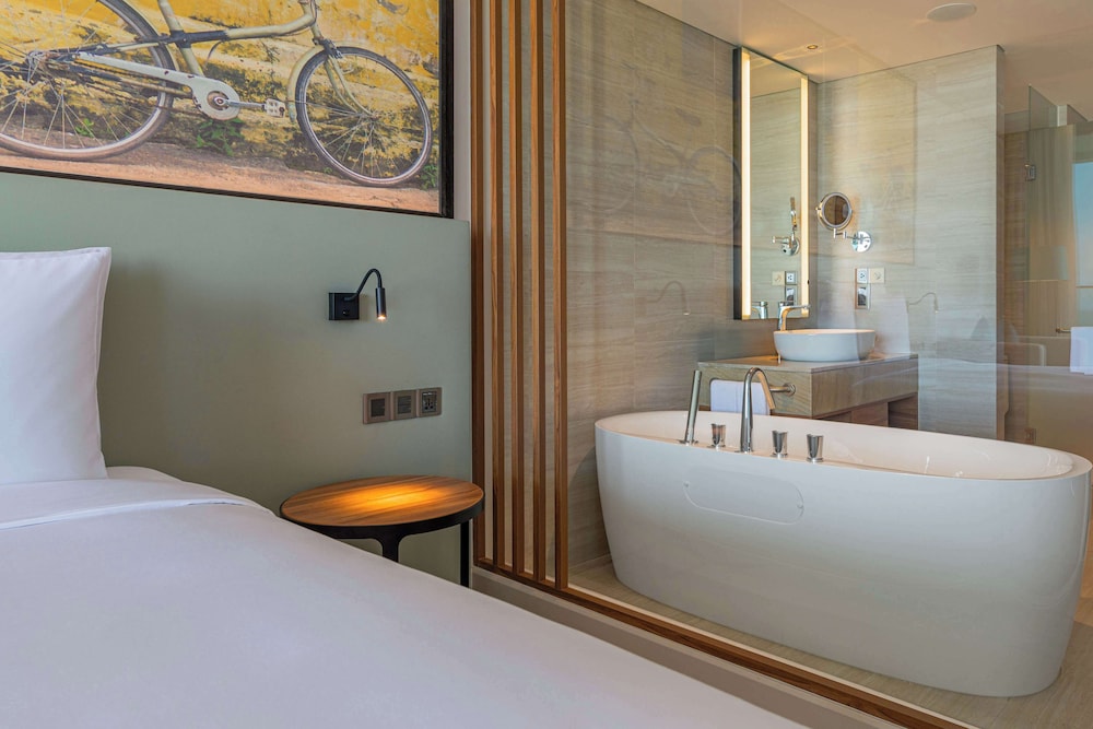 Premium Room, Partial Sea View