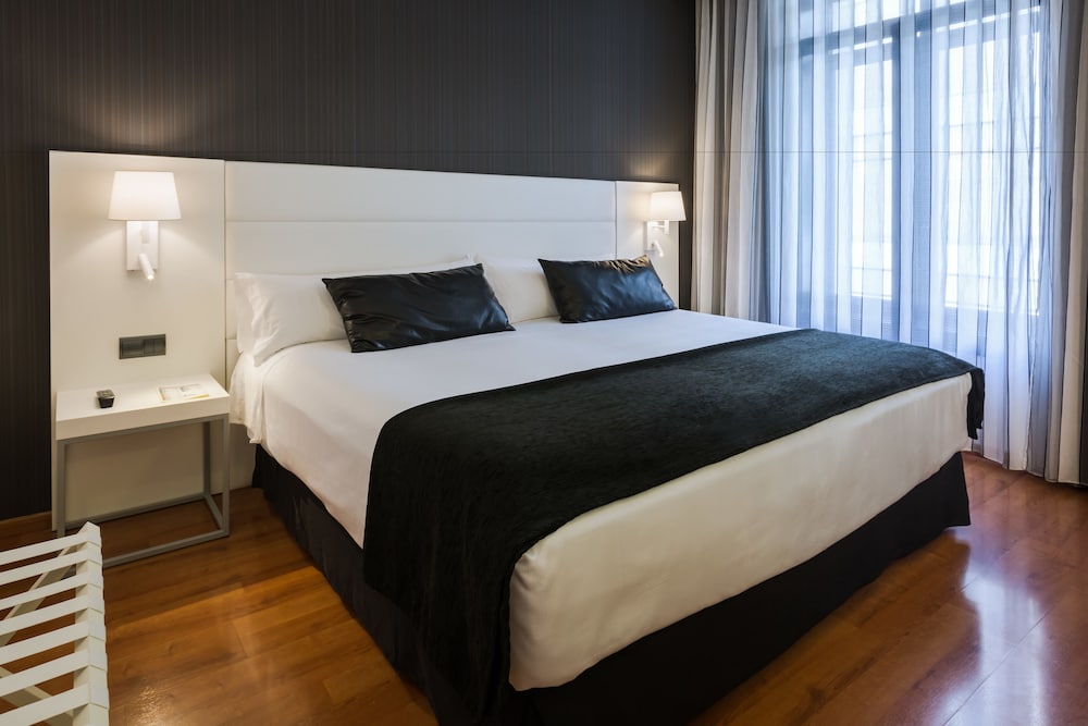 Double Room - Photo 4