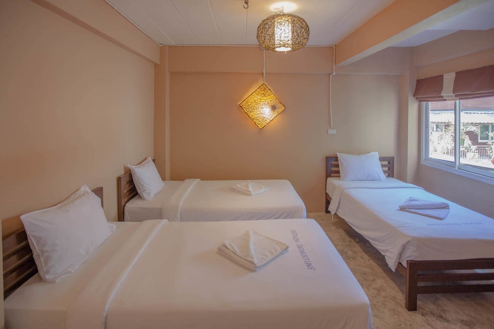 Triple Room photo 2