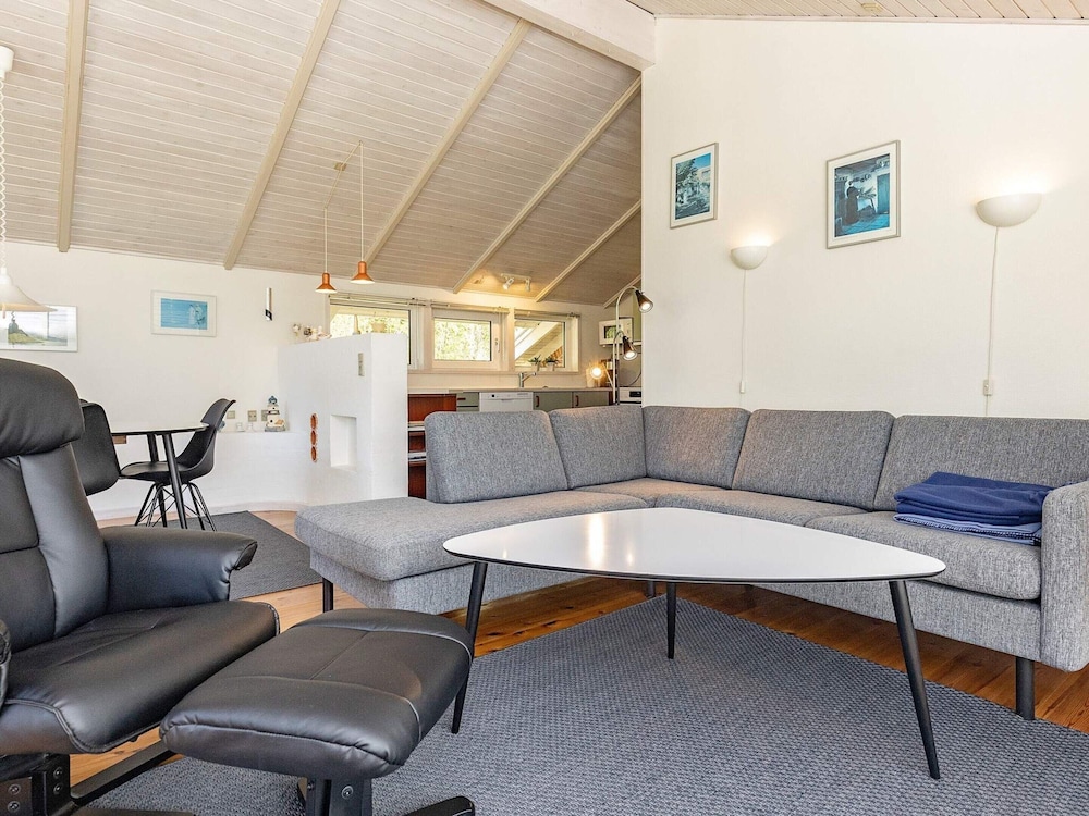 House photo 2