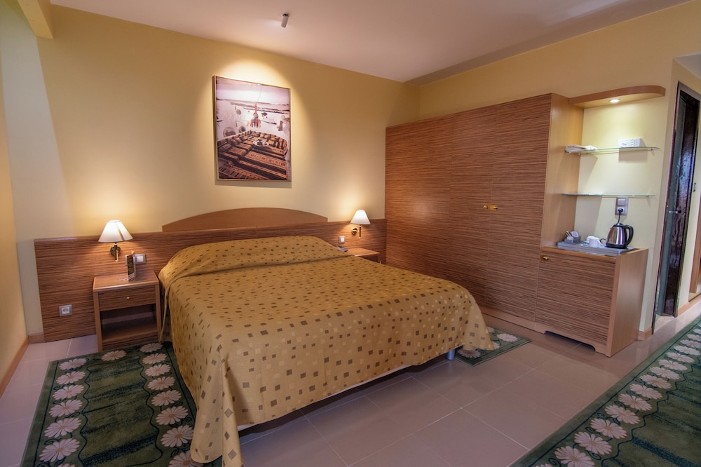 Standard Suite, Balcony, City View photo 1