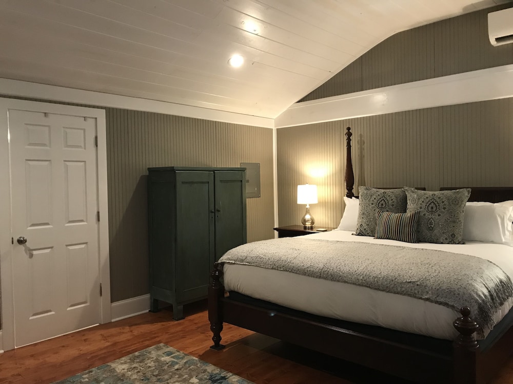 Luxury Cabin