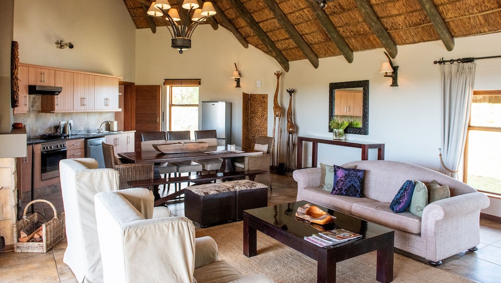 3 Bedroom Kwena Lodge Villa - Photo 9