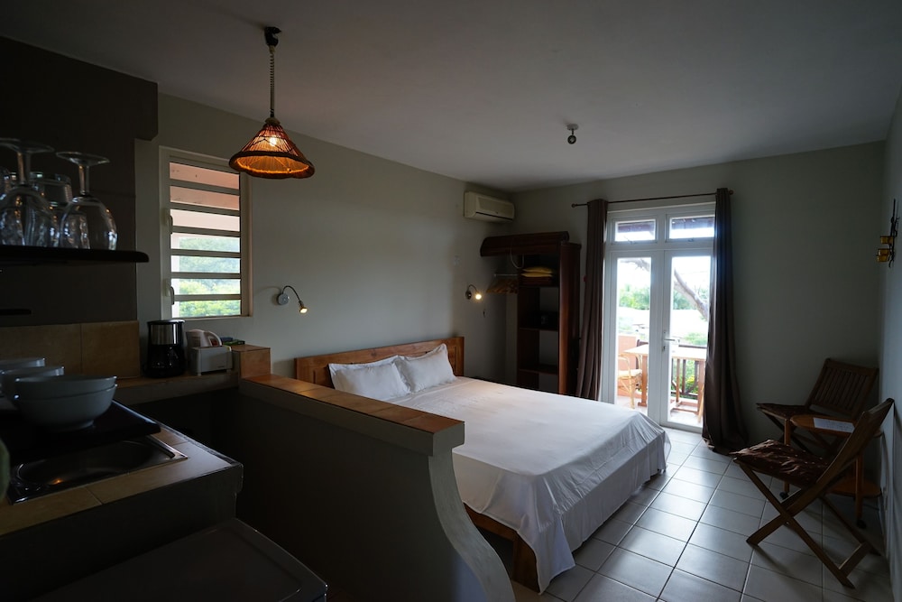 Room, 1 Bedroom, Kitchenette, Ocean View photo 3
