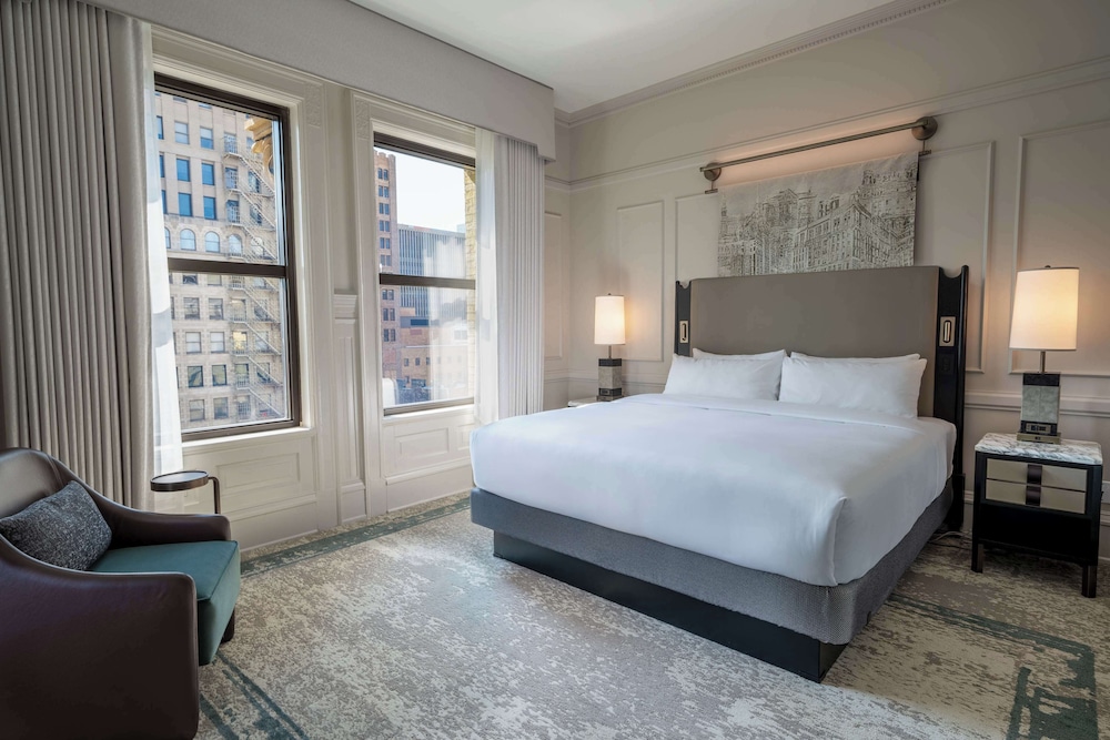 Pfister King Suite - Photo 1
