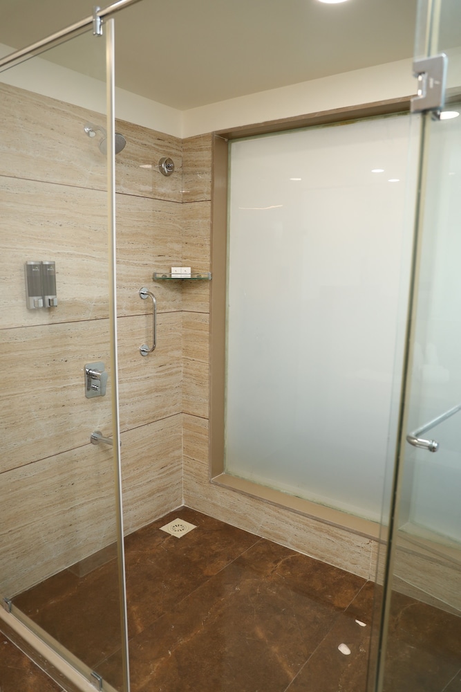Standard Twin Room - Photo 2