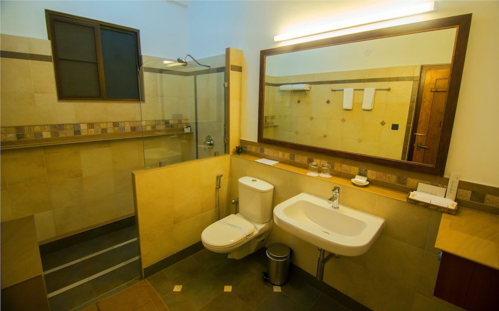 Executive Double Room, 1 Double Bed, Private Bathroom, Garden View photo 2