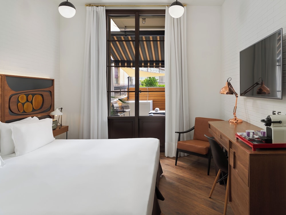 Deluxe Double Room Single Use, Terrace (Jacuzzi)