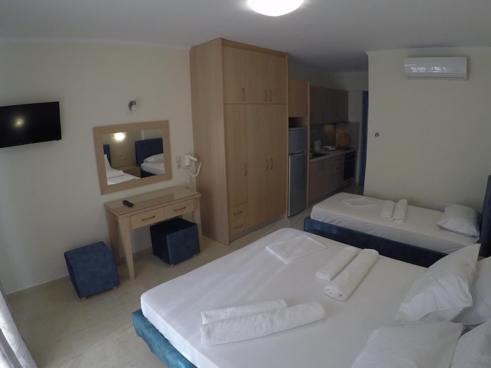 Apartment (First Floor, For 2) photo 2