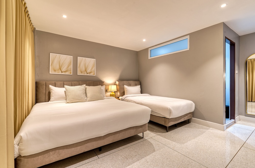 Triple Room with View photo 2
