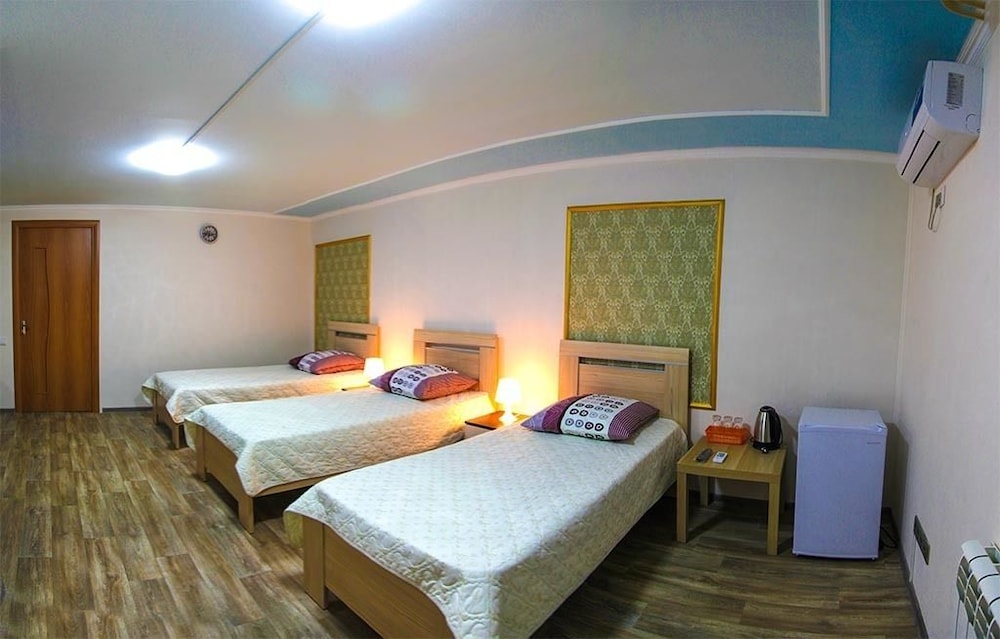 Standard Triple Room photo 3