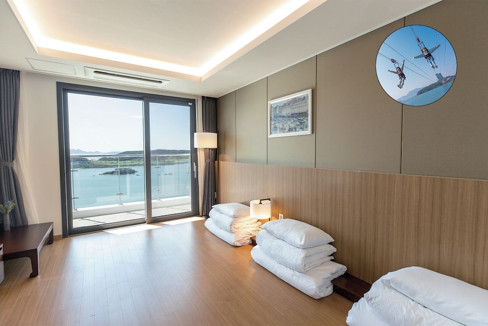 Premium Ondol, Ocean View - Photo 1