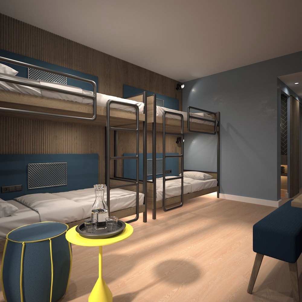 Comfort Quadruple Room