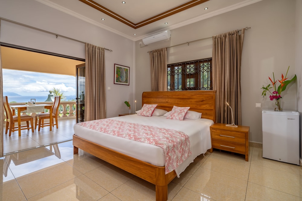 Deluxe Double Room, Sea View photo 1