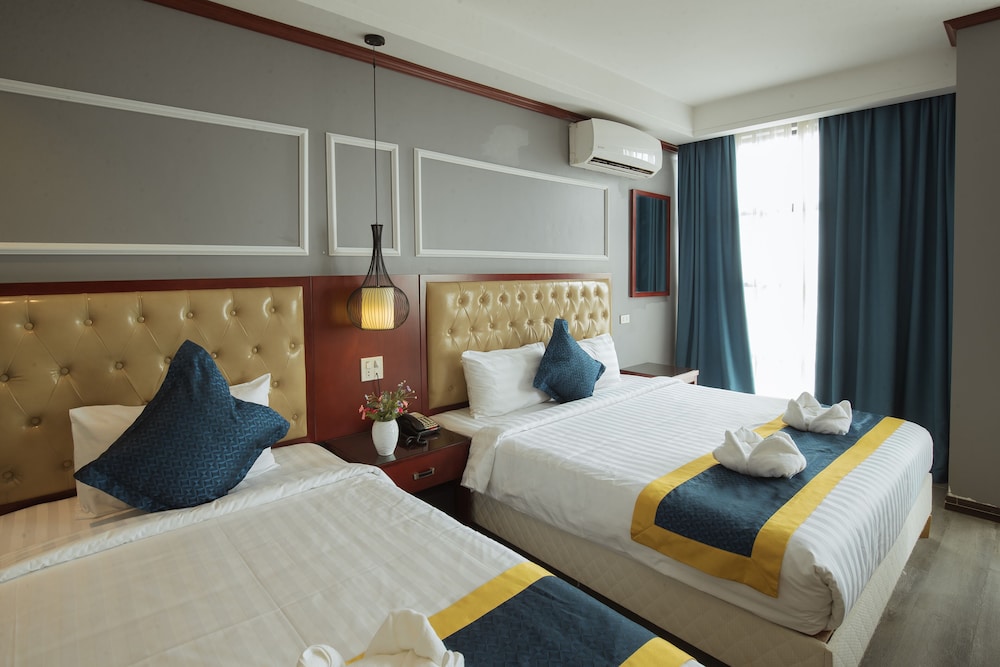 Deluxe Twin Room photo 2