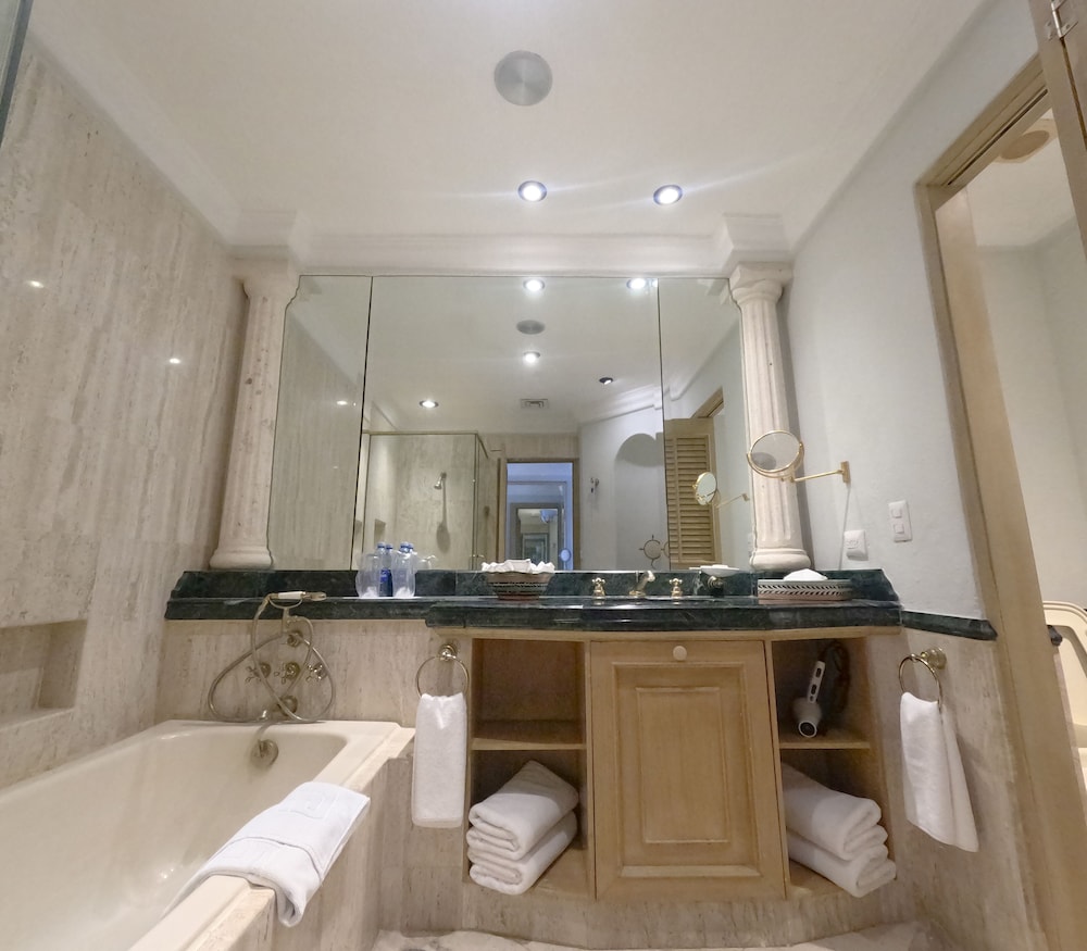 Double Room (Kids Stay Included) - Photo 17