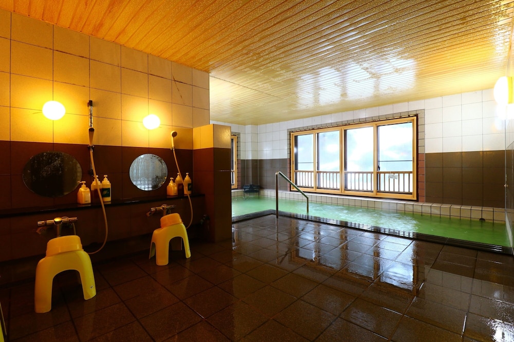 Japanese room with shared washroom for 4 people photo 1