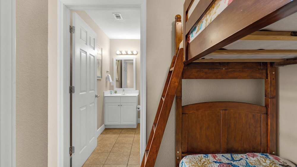 Condo, 1 King Bed with Sofa bed, Balcony, Ocean View (Tidewater 1312)