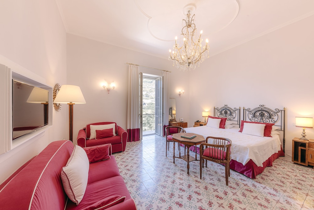 Deluxe Double or Twin Room, Sea View - Photo 5