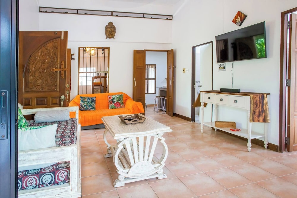 Villa, 4 Bedrooms, Smoking, Private Pool
