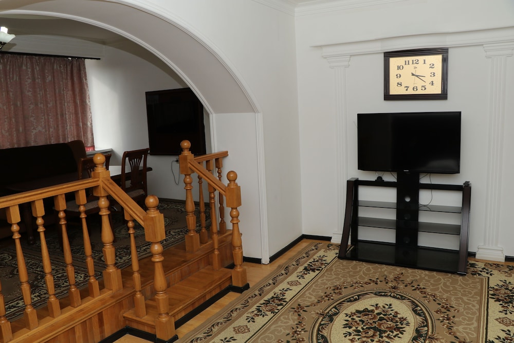 Business Studio photo 2