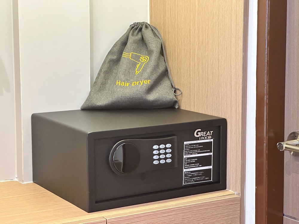 Standard Twin Room, Non Smoking, City View photo 2
