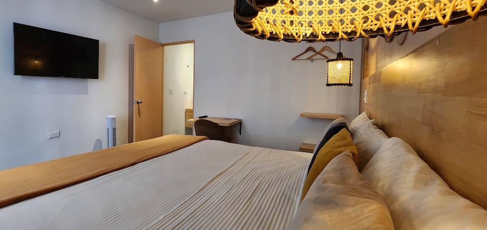 Superior Double Room, Balcony - Photo 7