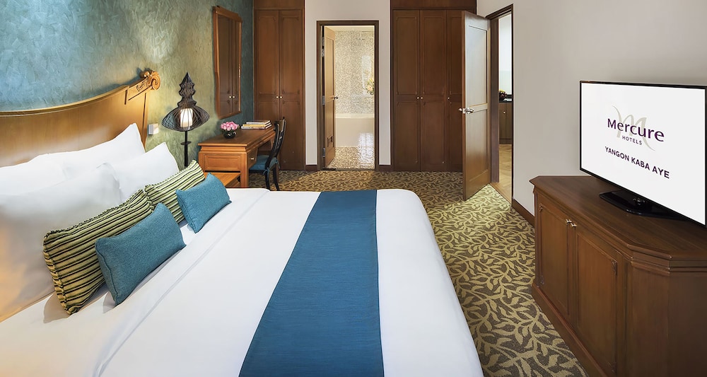 Room, 2 Bedrooms, Balcony photo 3