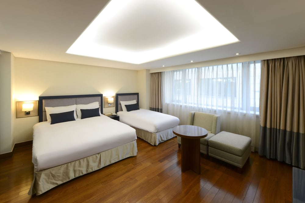 Deluxe Twin Room, Corner - Photo 5