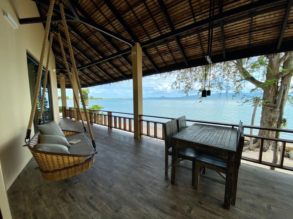 Beachfront 2 bedroom villa - Photo 6