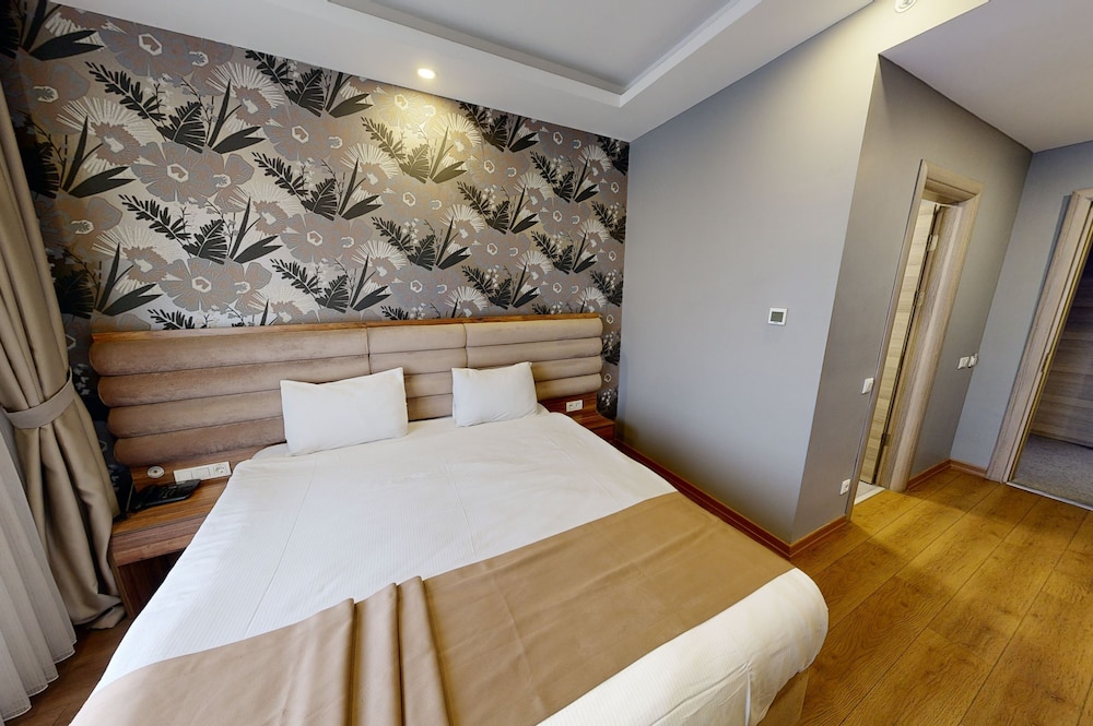 Deluxe Double Room photo 3