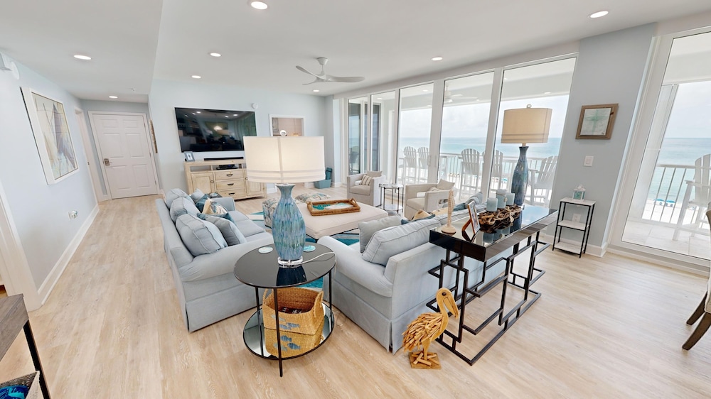 Condo, 3 Bedrooms