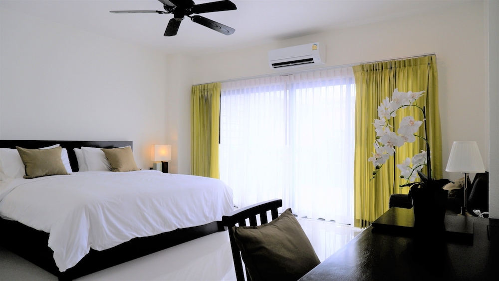 Deluxe Double Room - Photo 1