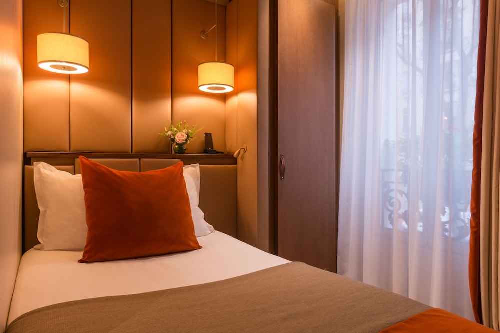 Classic Single Room