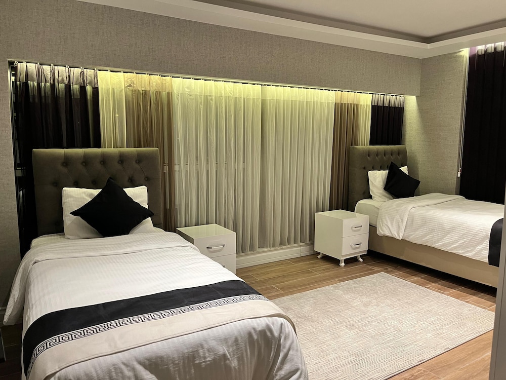 Royal Suite photo 1