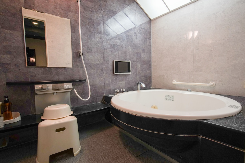 Royal Suite photo 2