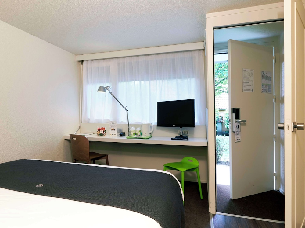 Next Generation, Standard Room, Multiple Beds - Photo 6